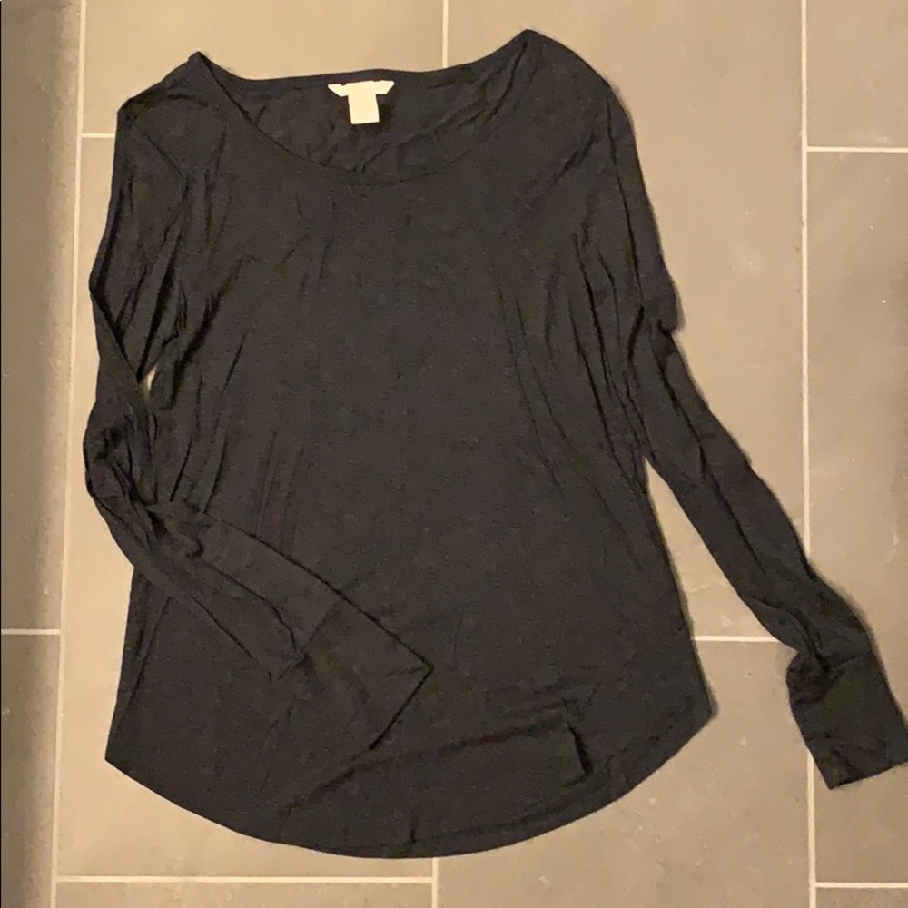 Long sleeve charcoal top
